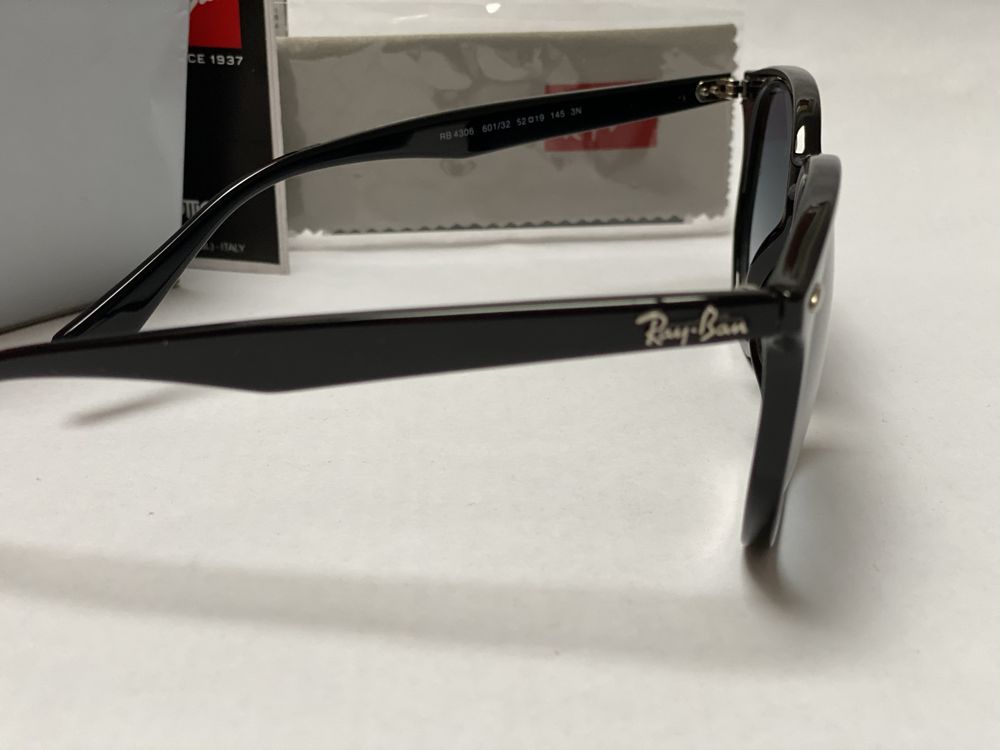 Ochelari de soare RAY BAN 4306 Noi