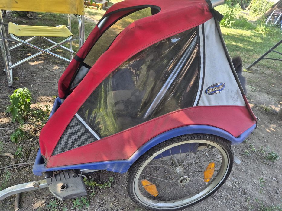 Vand remorca de copii pentru bicicleta