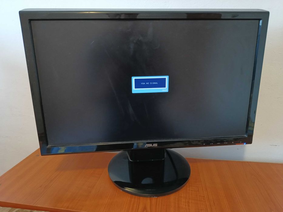 Monitor pc/ calculator ASUS f mare, 22 inchi/ 56 cm