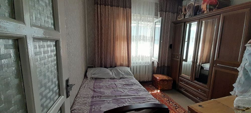 Qora su6 da 3 xonali uy sotiladi.