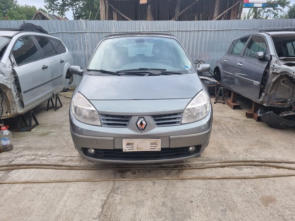 Dezmembrez renault scenic 2 diesel 1.9dci 2008