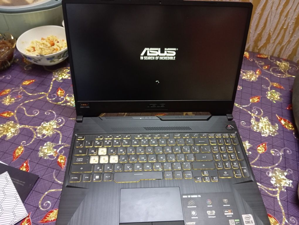 Игровой ноутбук ASUS