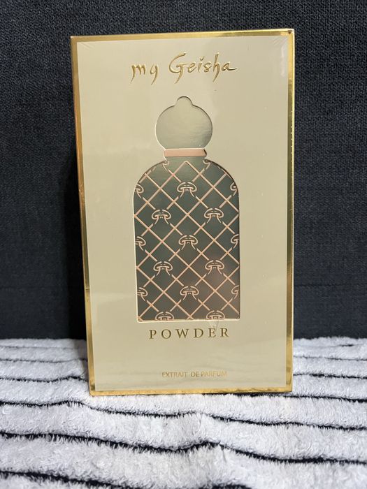 My Geisha , Powder