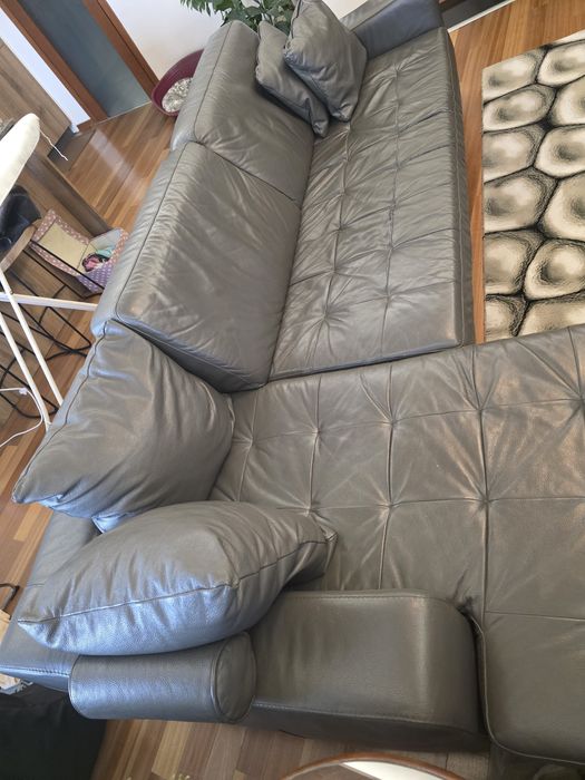 продавам кожен диван