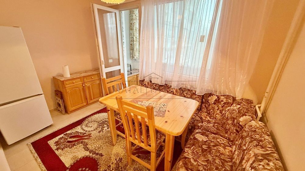 Дава се под наем Двустаен апартамент в Бургас, Изгрев - 64 кв.м за 331.5 € - Снимка #3