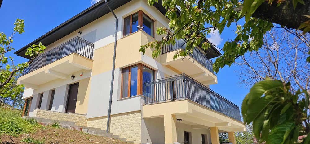 PF Casa INTABULATA Dorobant - D+P+E, 8km de Tg Cucu