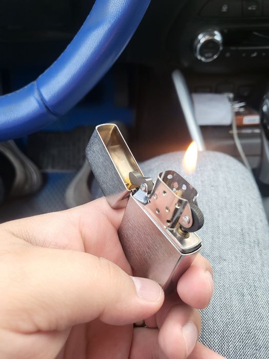 Продаю Зажигалку Zippo