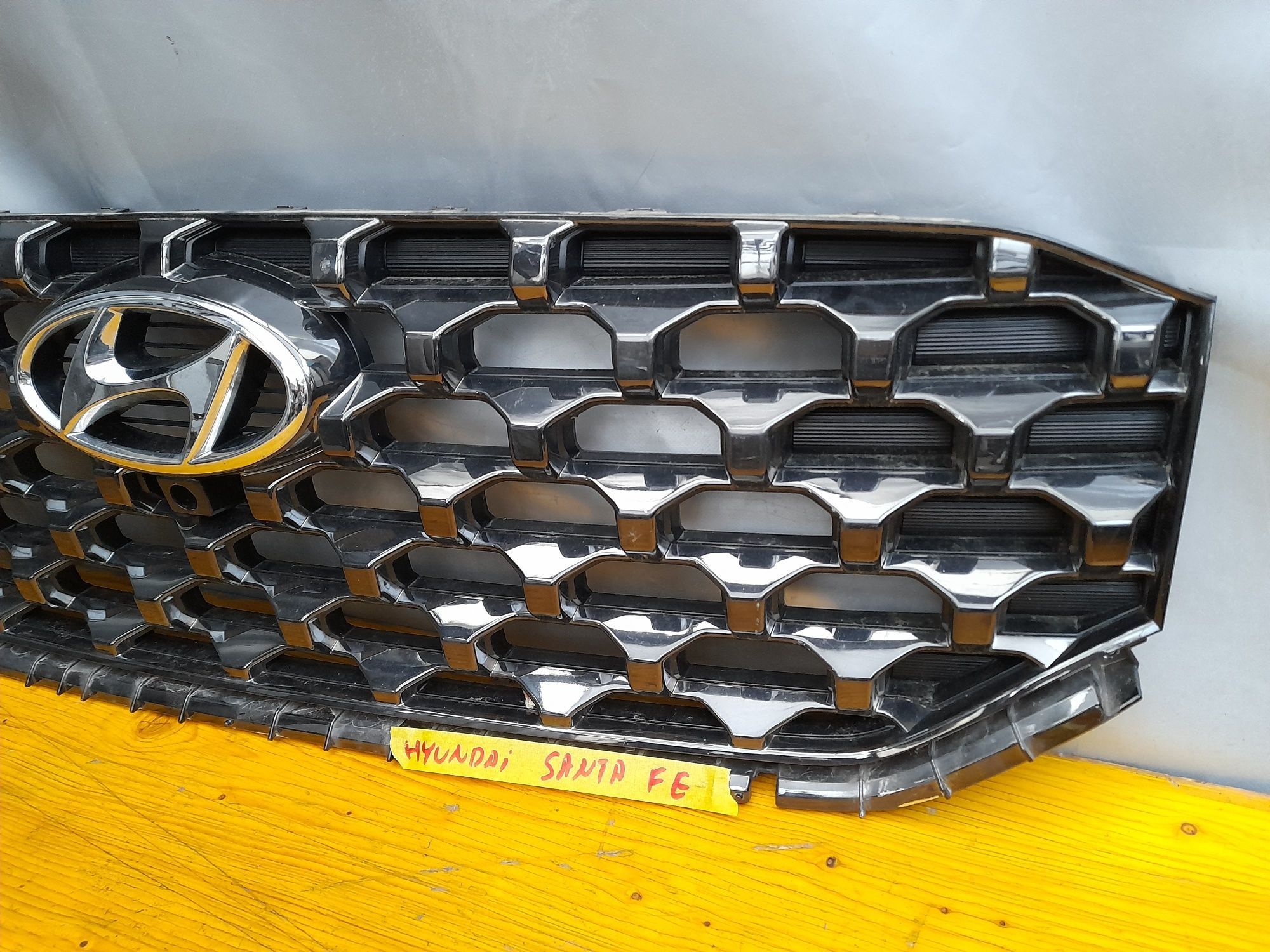 Грил решетка хюндай сантафе Hyundai Santa Fe