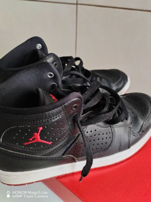 Adidas Jordan piele mărimea 40