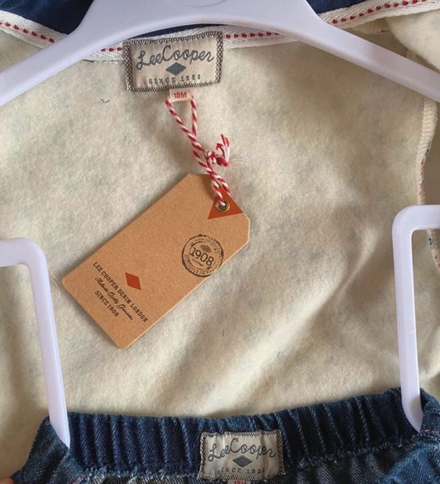 Комплект от две части за момиченце на Lee Cooper чисто нови