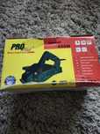 Unelte electrice, fierestrău, rindea, șlefuitor capsator și pistol de