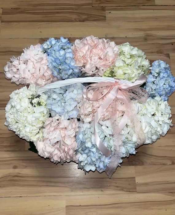 Шикарный букет из гортензии