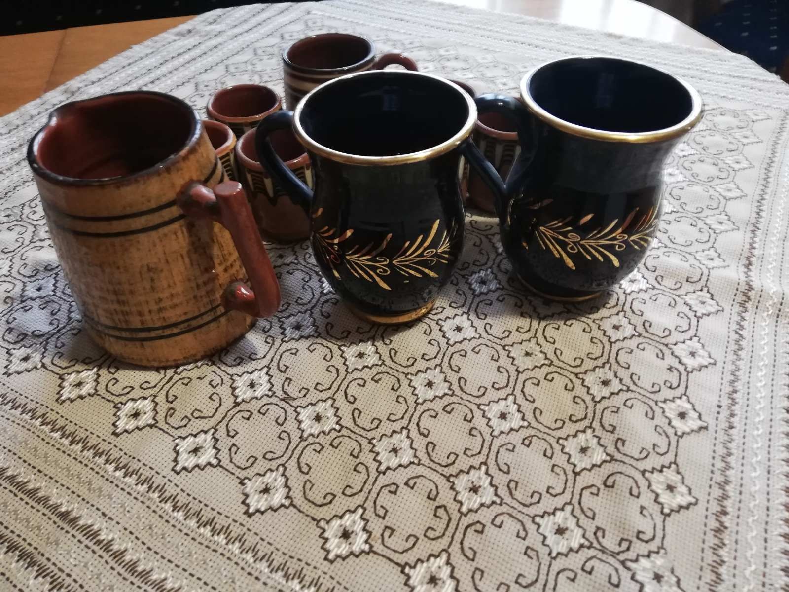 Комплект стари керамични съдове