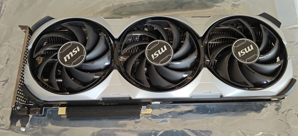 Msi Ventus 3x  Rtx4070 12gb 192Bit GDDR6X