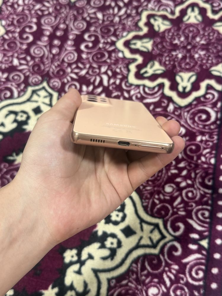 Samsun A53 8g256 Yangi holatda rangi gold aldov yoq pul keraklig uchun