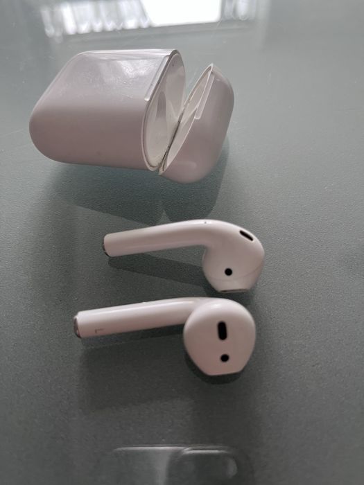 AirPods, A2031, оригинал, продам