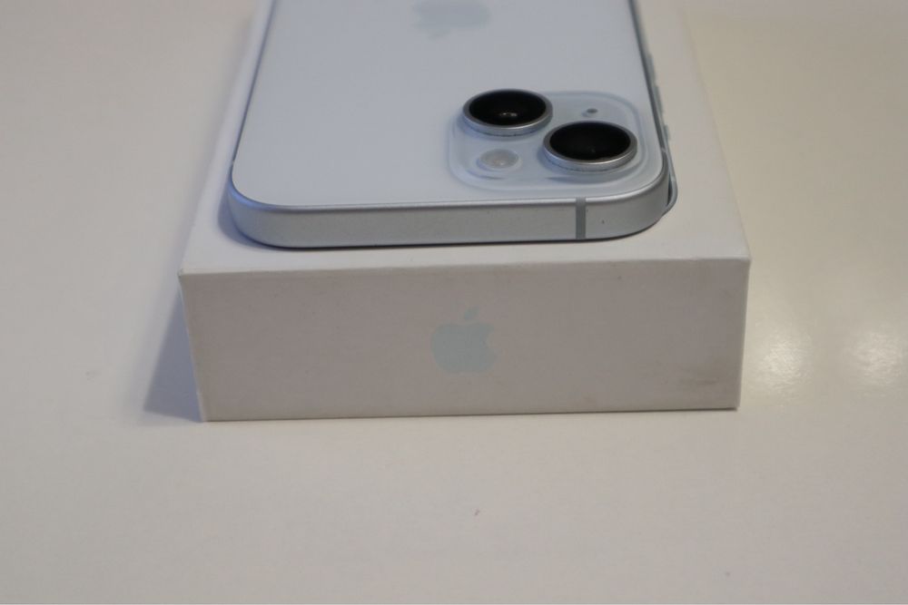 Iphone 15 256 GB blue