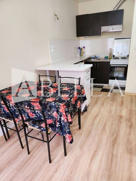 Дава се под наем Двустаен апартамент в София, Зона Б-18 - 65 кв.м за 397.8 € - Снимка #2