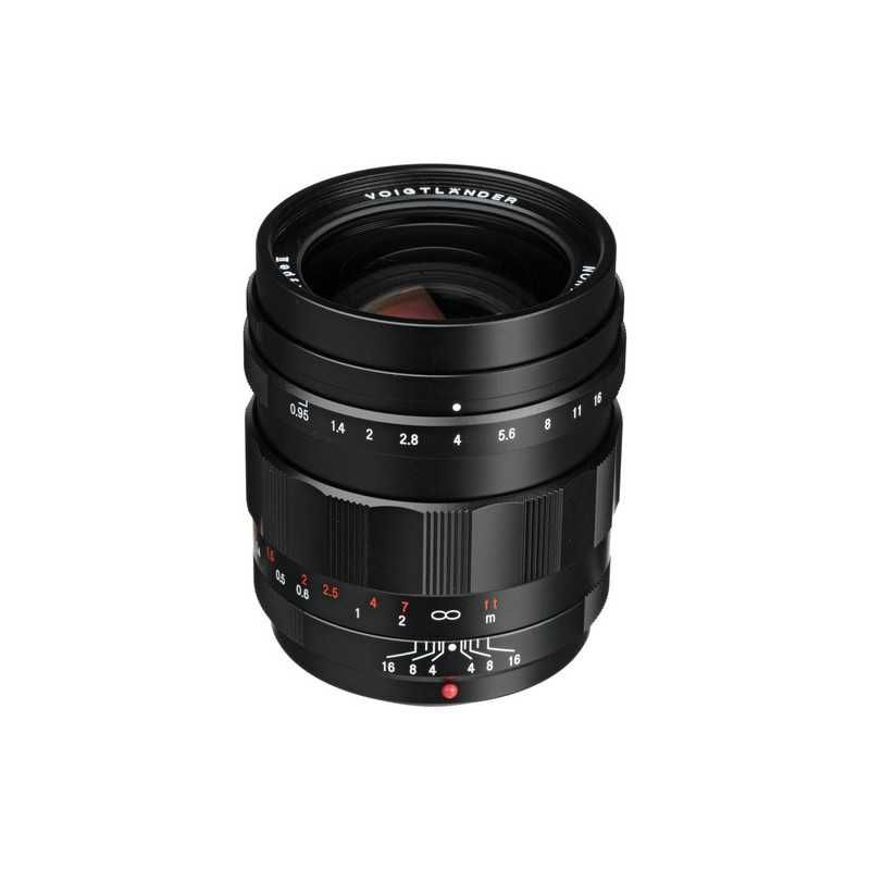 Уникалният обектив Voigtlander 25mm f/0.95 Nokton за m4/3
