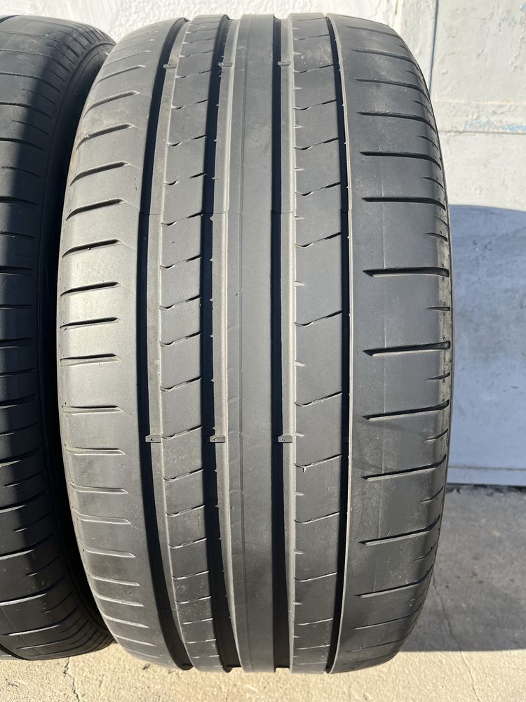 4 бр. летни гуми 285/40/21 и 315/35/21 Pirelli DOT 4821/4719 4,5/4 mm