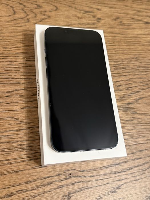 Продавам Iphone 13 128GB 86%
