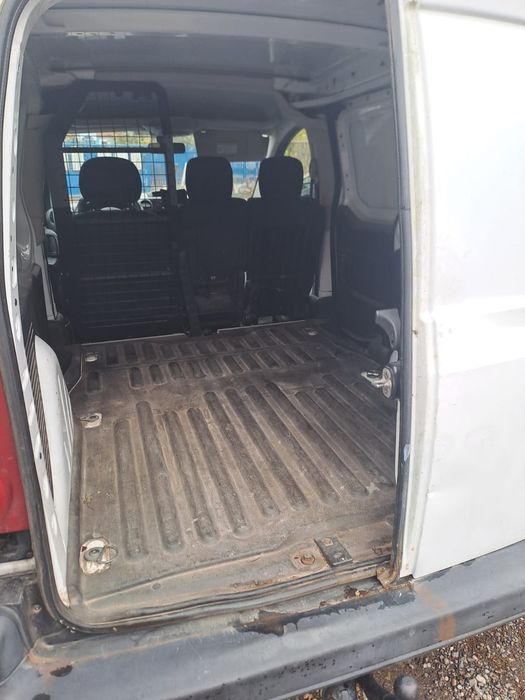 Vând Peugeot Partener 1.6 Hdi