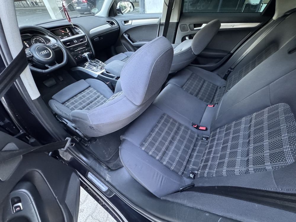 Audi A4 2.0tdi *Automata *S line *far led *Scaune S Line *Distronic