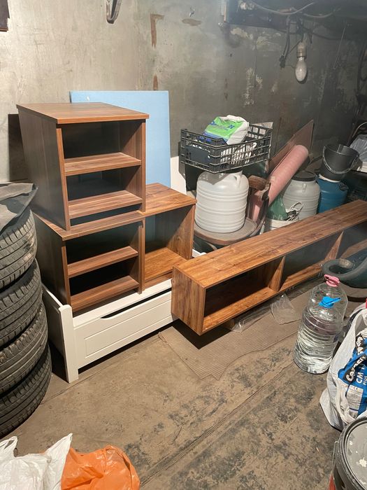 Мебели ,запазени, символични цени