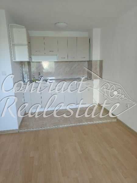 Дава се под наем Двустаен апартамент в Варна, Лятно кино Тракия - 55 кв.м за 331.5 € - Снимка #1