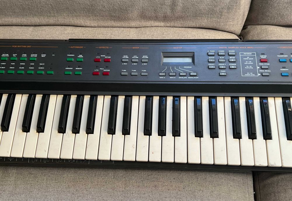 Orga GEM DSK-8 arranger 61 clape – defectă, fără alimentare