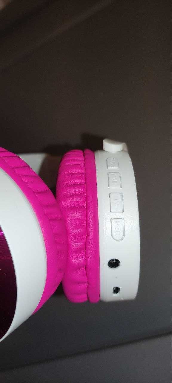 Слушалки Bluetooth, Maybelline New York