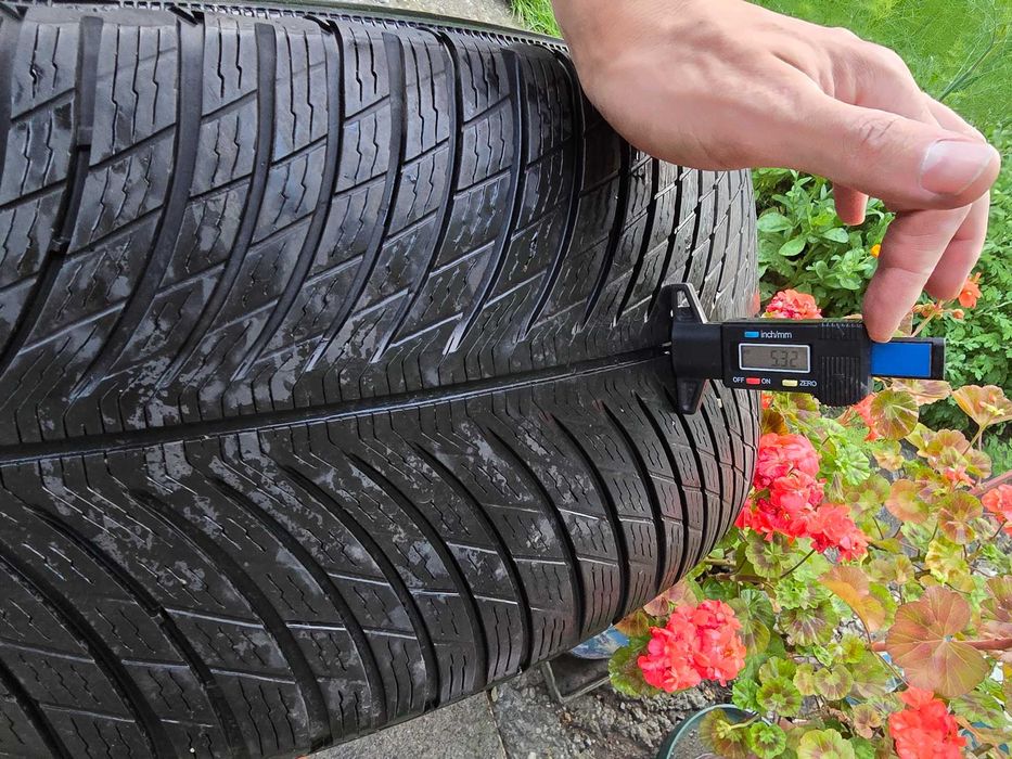 Anvelope / Cauciucuri Michelin Pilot Alpin 5 Suv MO1 275/50R20 IARNA