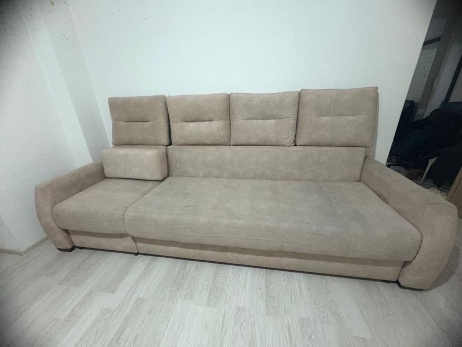 Продам срочно диван! К нему бесплатно шкаф в прихожую