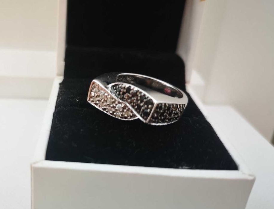 Сребърен пръстен с цирконий проба 925