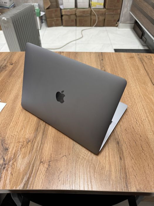 Macbook pro i5 2017