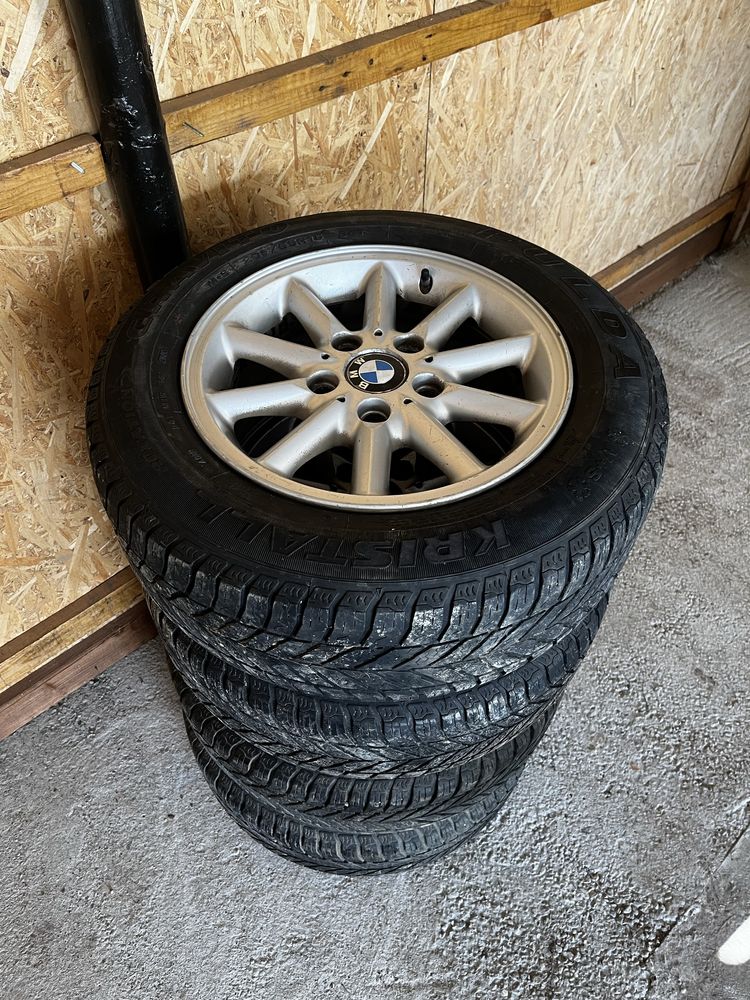 Jante BMW style 41 r15 cu tot cu anvelope iarna