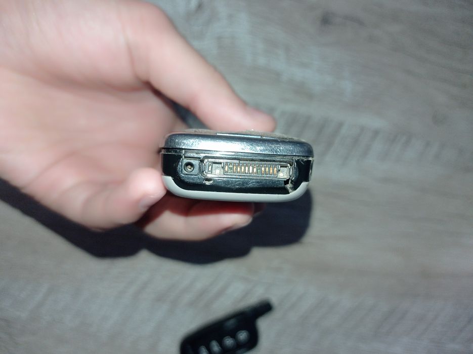 Nokia kriket 6275 yaxshi holatda