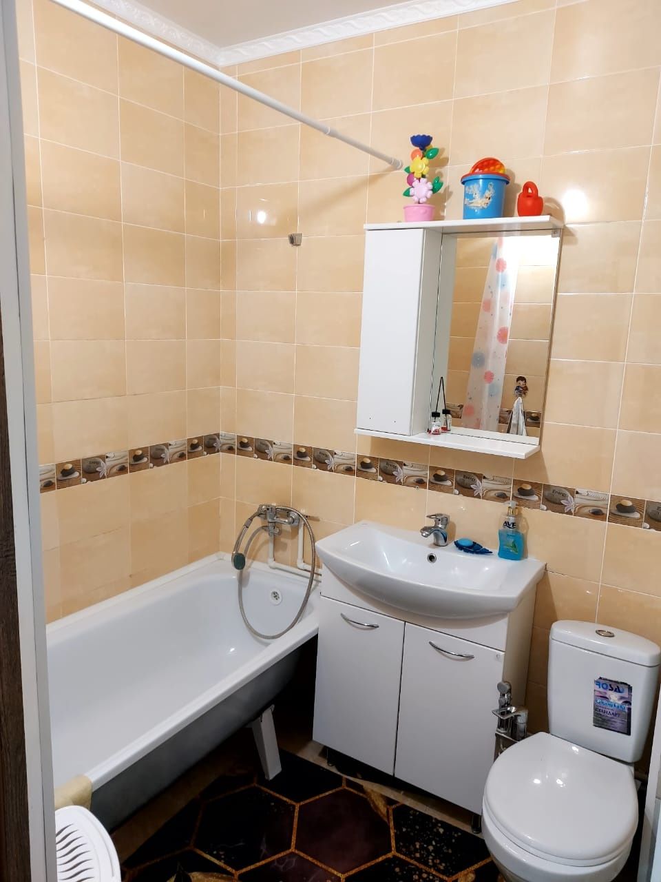 Продам 2 ком кв 1мкр нурсити
