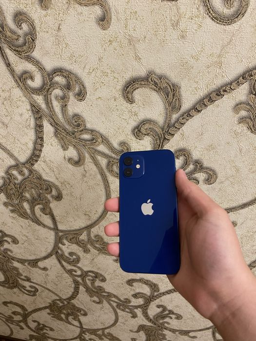 IPhone 12.