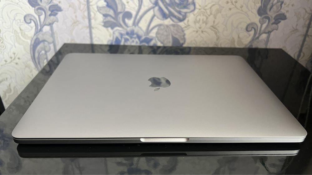 MacBook Pro 13, m1, 16GB/256GB/RUS