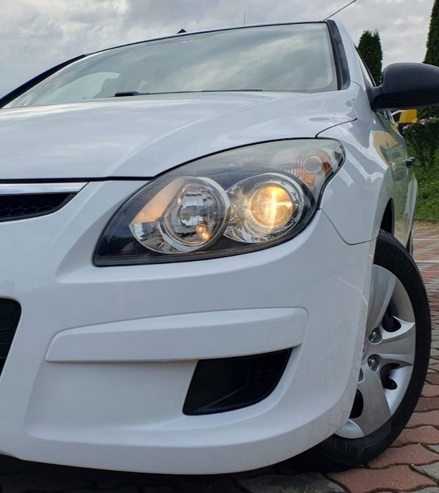 -Hyundai i30 facelift-1.4benzina-109cai-euro4-germania adusa-