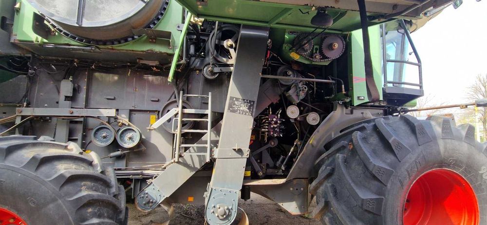 Зърнокомбайн Fendt 9460R