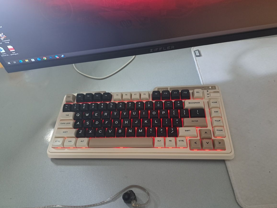 Продаётся Kzzi K75 lite
