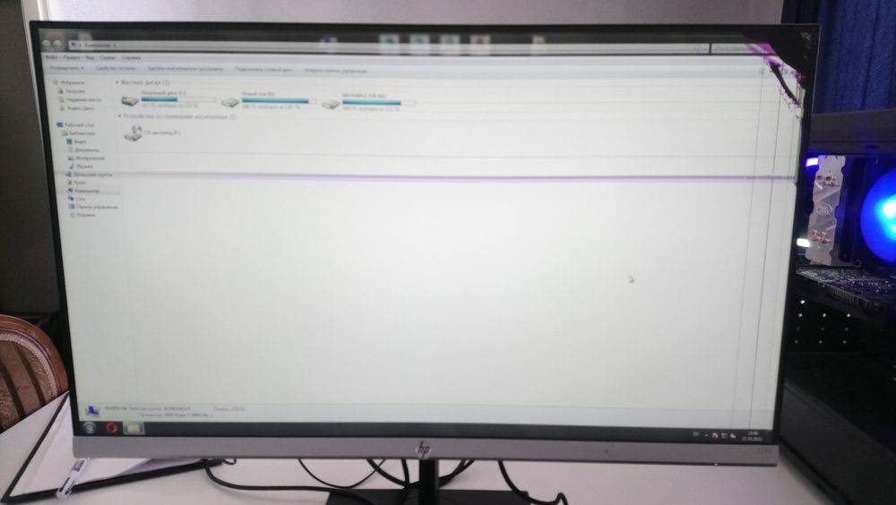 Монитор HP h27fn с треснутым экраном