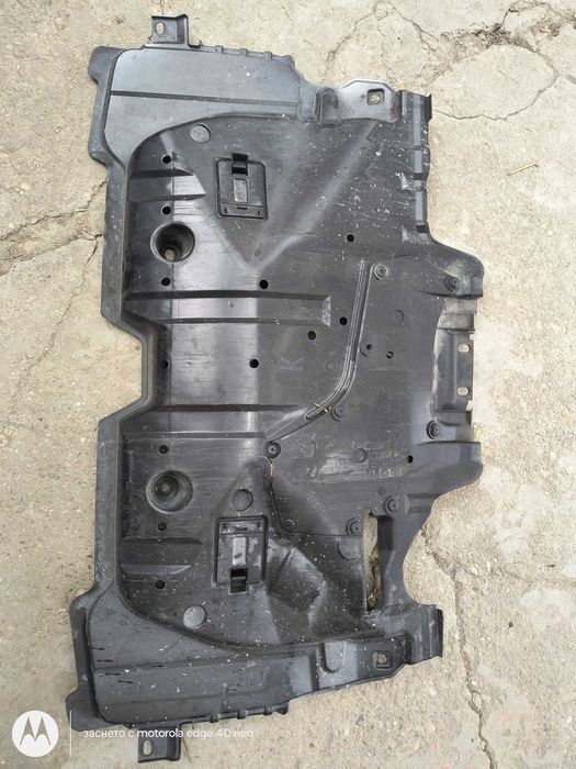 Кора под двигател Subaru Forestar