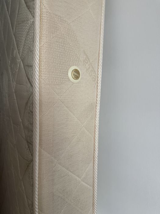 Saltea cu arcuri 200 x 160 X 18