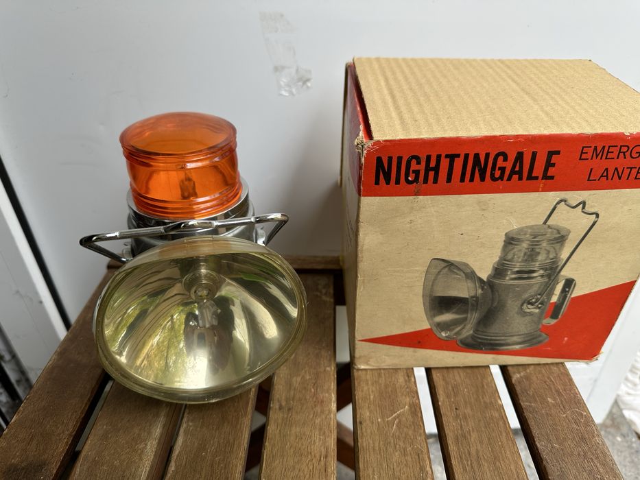 Сигнална лампа. .