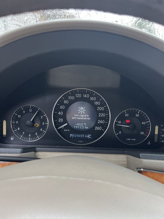 Mercedes E200 2005 automata