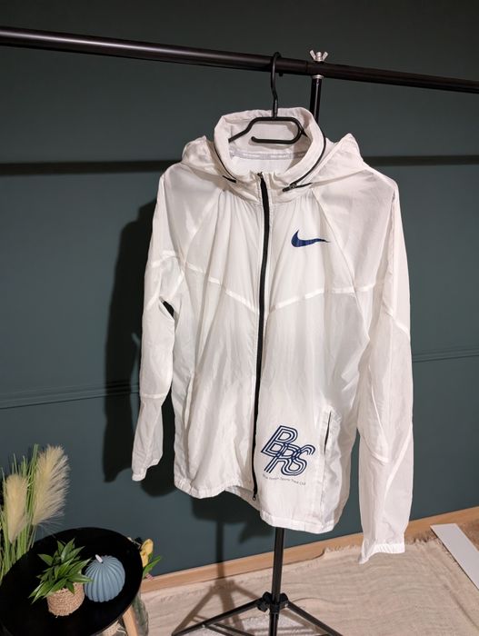 Мъжка ветровка Nike