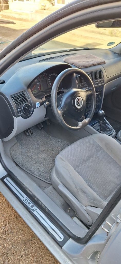 VW Golf 4 2000 benzina